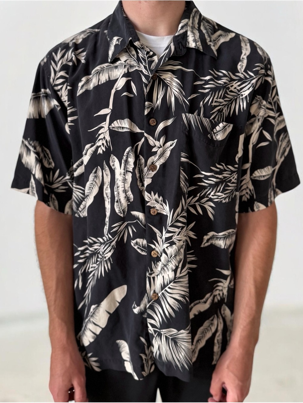 Vintage Silk 100% Silk Tropical Print Aloha Button Down Resort Shirt